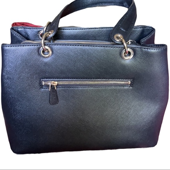 GUESS - Brand new Guess tote handbag in black. Multiple sections with pockets. - Picture 9 of 9